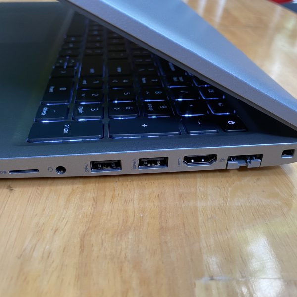 Used Dell Precision 3560 Laptop - Core i7 - Like New 99% Used Dell Precision 3560 Laptop - Core i7 - Like New 99%