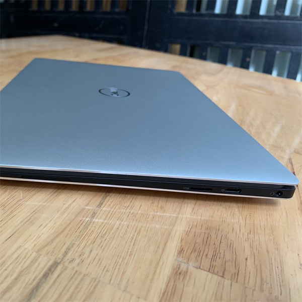 Used Dell XPS 9380 Laptop - Core i7 - Like New 95% Used Dell XPS 9380 Laptop - Core i7 - Like New 95%